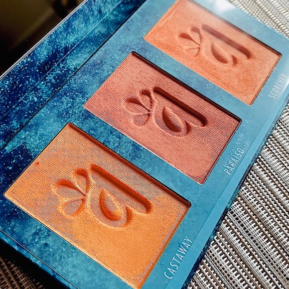 ❤️❤️🔥🔥BLUSH 🔥🔥❤️❤️ - Picture 2 of 14